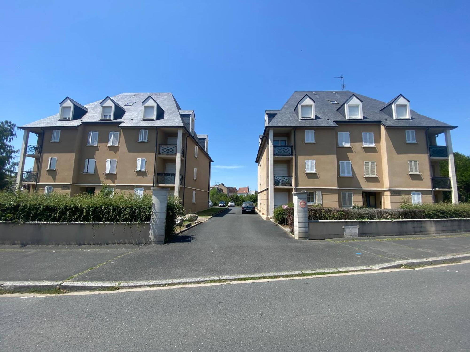 Les Rives De L'Indre. Parking Gratuit. Lit 160Cm Apartment Châteauroux Exterior photo