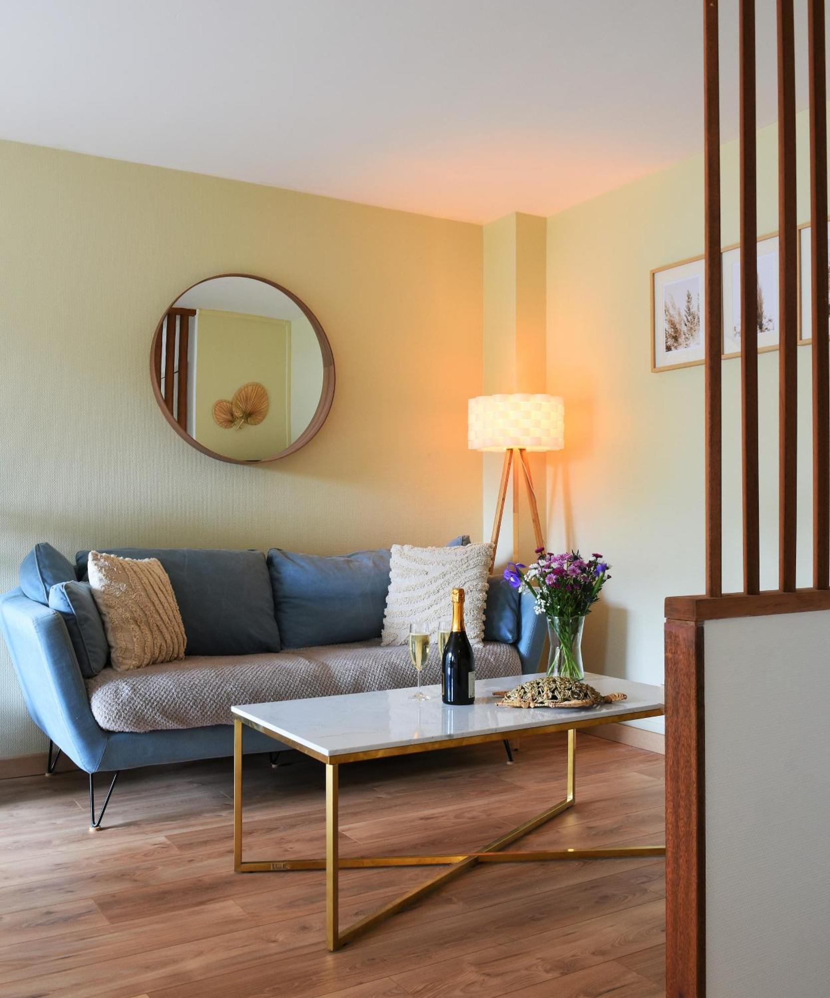 Les Rives De L'Indre. Parking Gratuit. Lit 160Cm Apartment Châteauroux Exterior photo